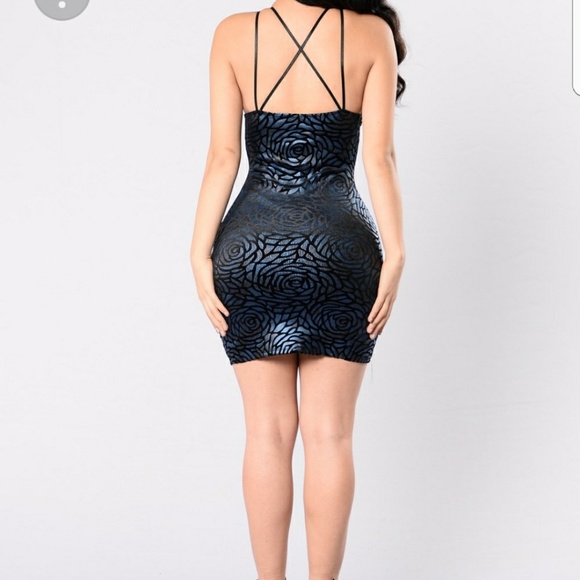 Dresses & Skirts - Solitaire dress- midnight